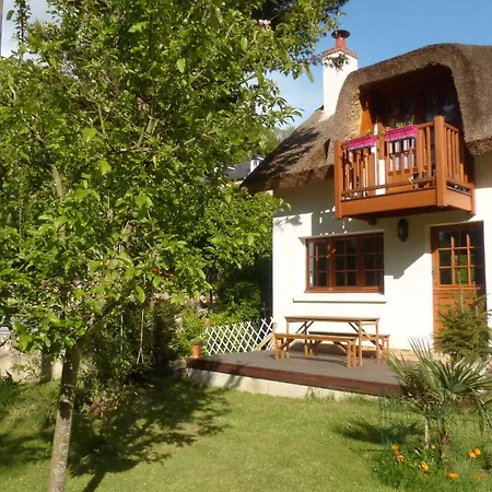 Semesterbostad La Flore De Lys, Lovely Ideal For 2 Adults And 2 Kids *