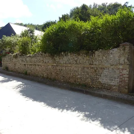 La Flore De Lys, Lovely Ideal For 2 Adults And 2 Kids Saint-Jouin-Bruneval